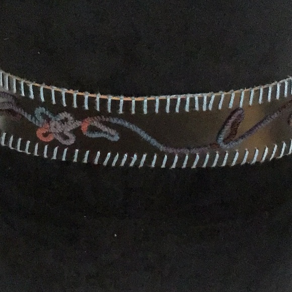 Belt - Picture 5 of 6